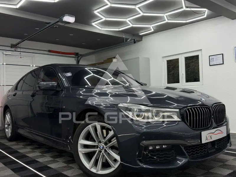 2016 BMW 740
