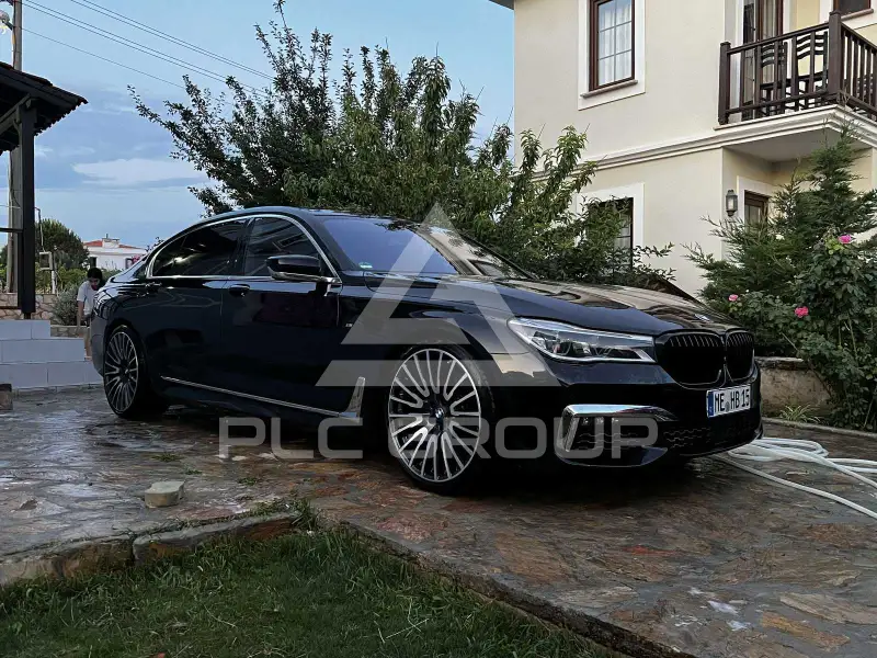 2016 BMW 740
