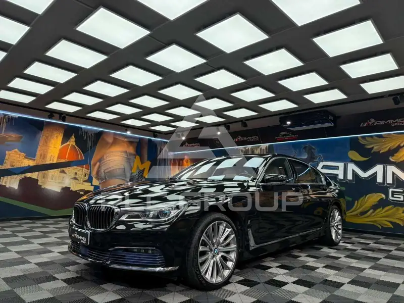 2016 BMW 740