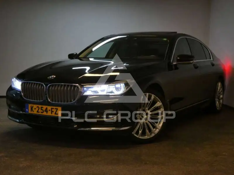 2016 BMW 740