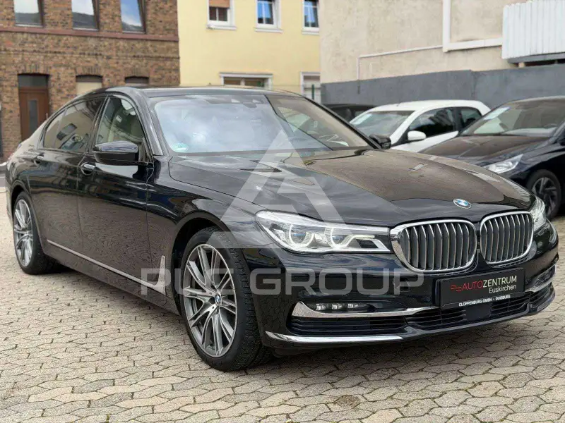 2016 BMW 740