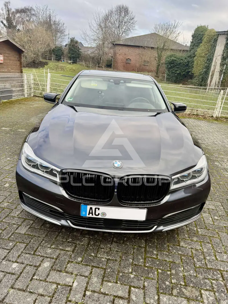 2016 BMW 740
