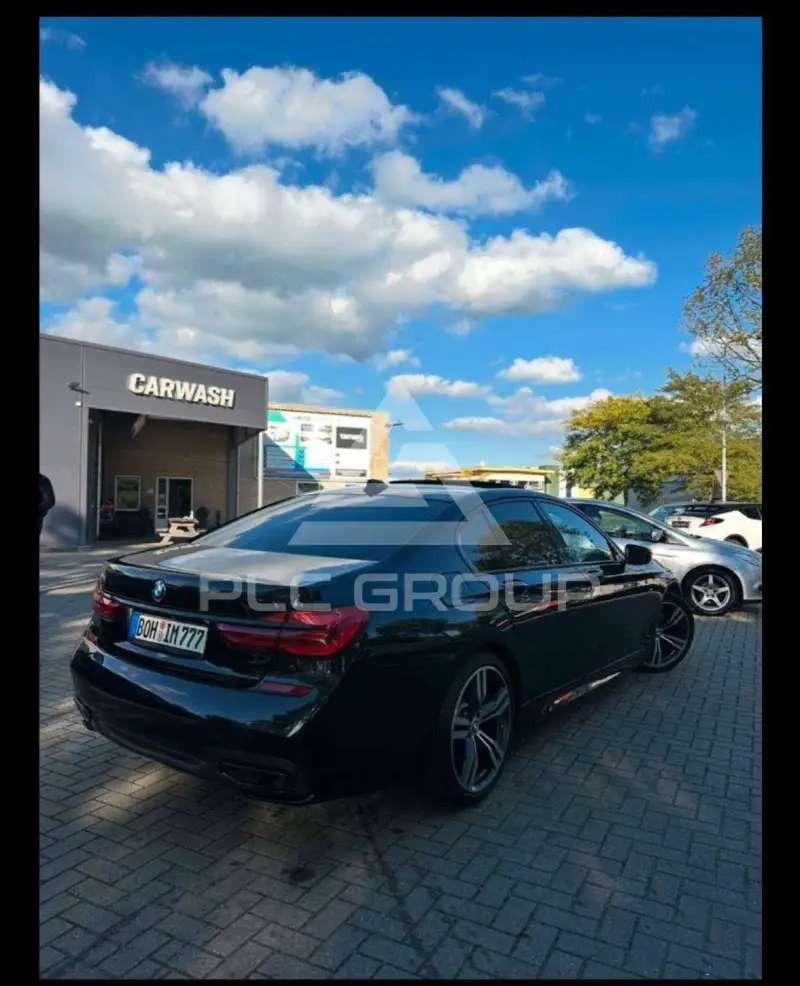 2016 BMW 740