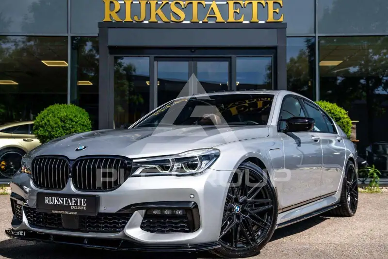 2016 BMW 740