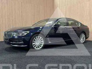 2016 BMW 740