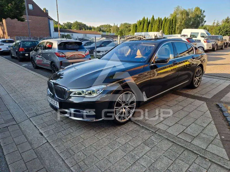 2016 BMW 740