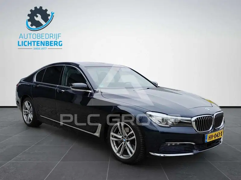 2016 BMW 740