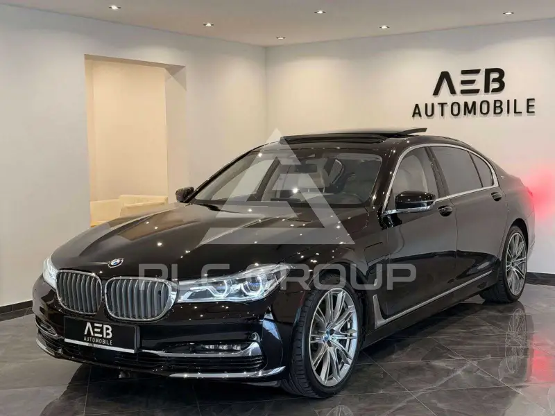2016 BMW 740