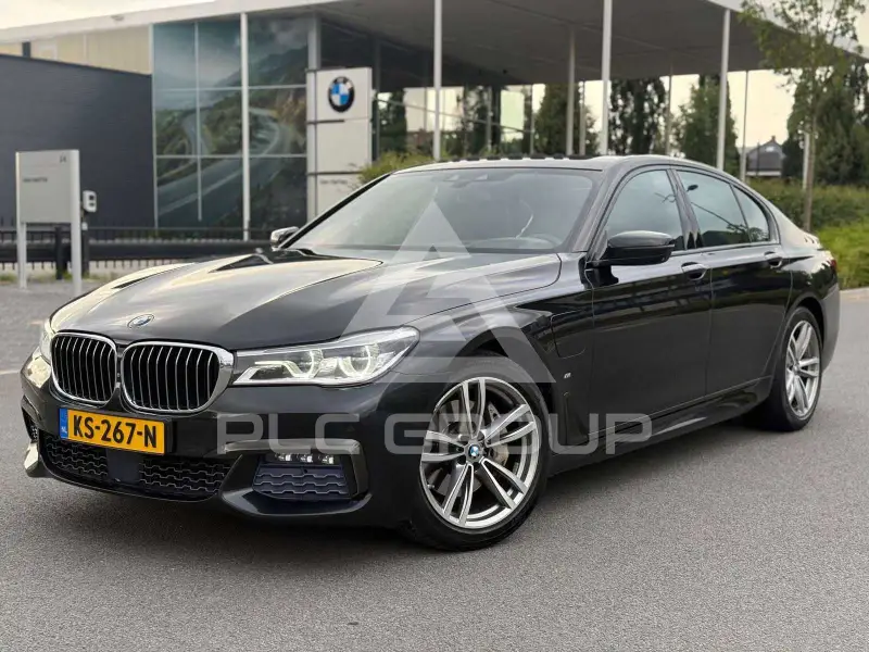 2016 BMW 740