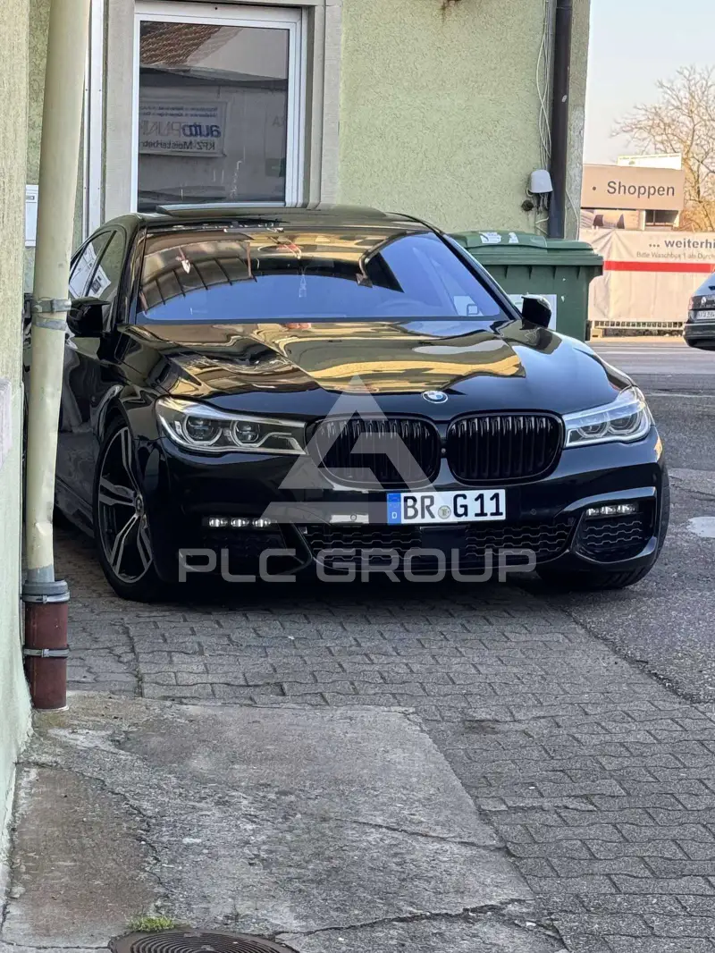 2016 BMW 740