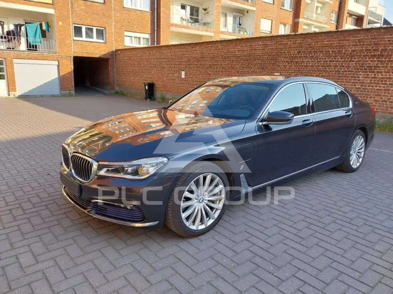 2016 BMW 740