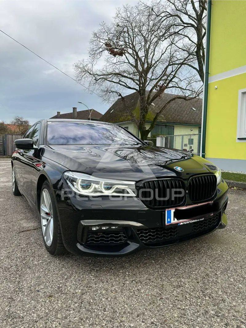 2016 BMW 750