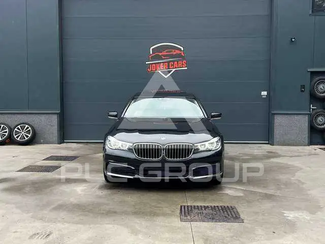 2016 BMW 750