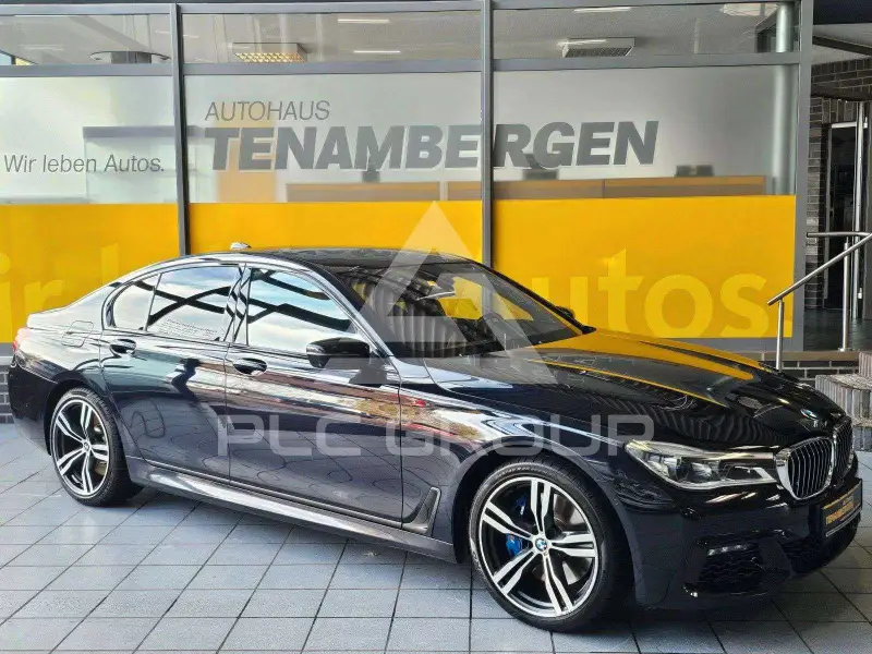 2016 BMW 750