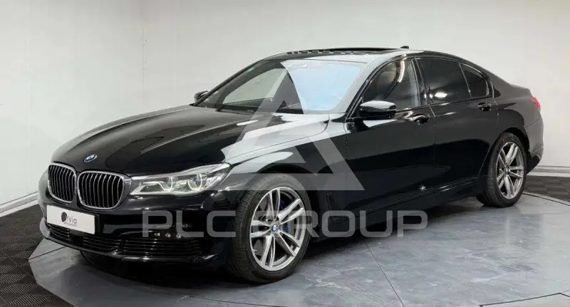 2016 BMW 750