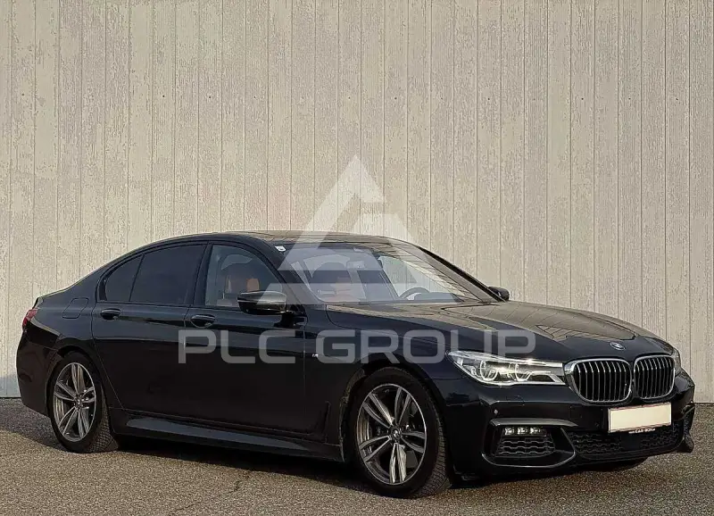 2016 BMW 750
