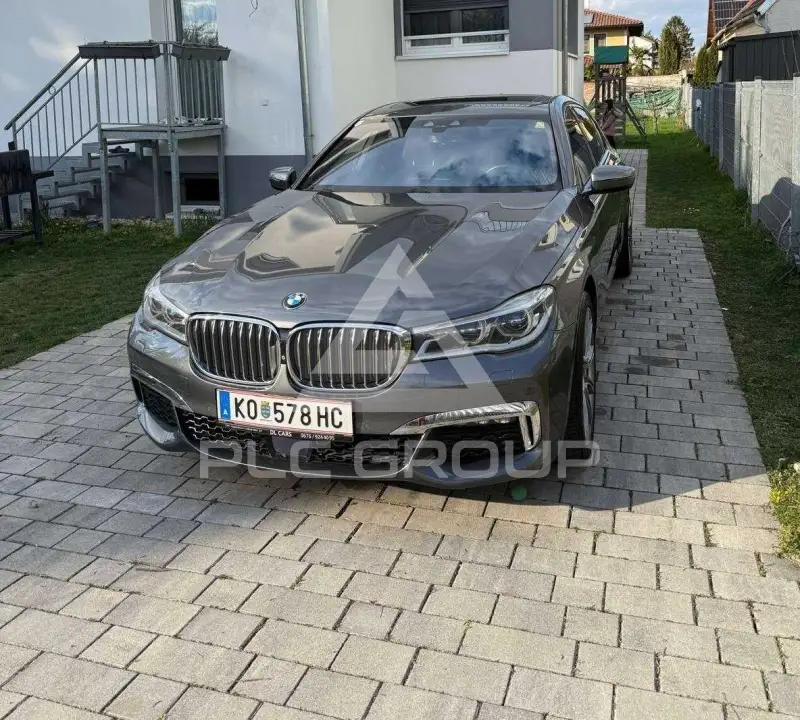 2016 BMW 750