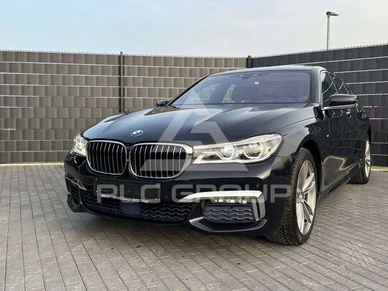 2016 BMW 750