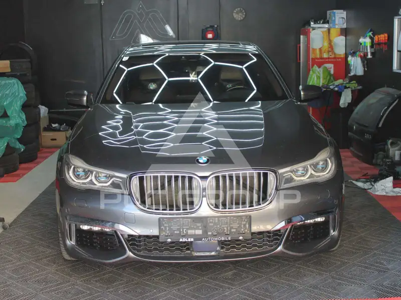 2016 BMW 750