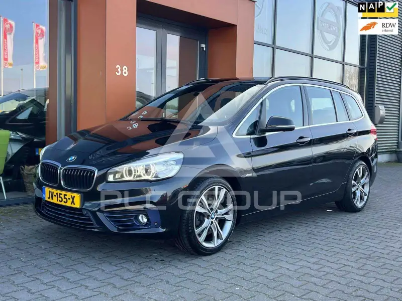 2016 BMW 220