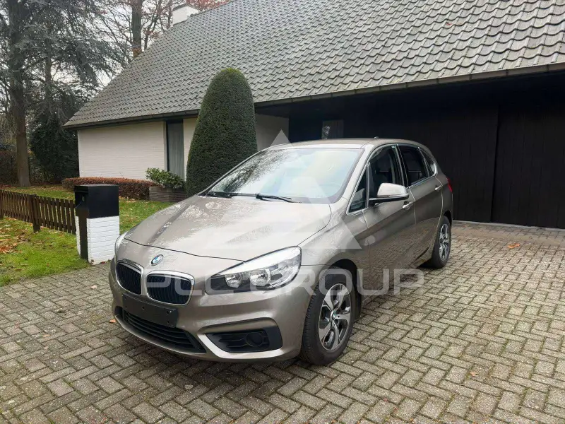 2016 BMW 220