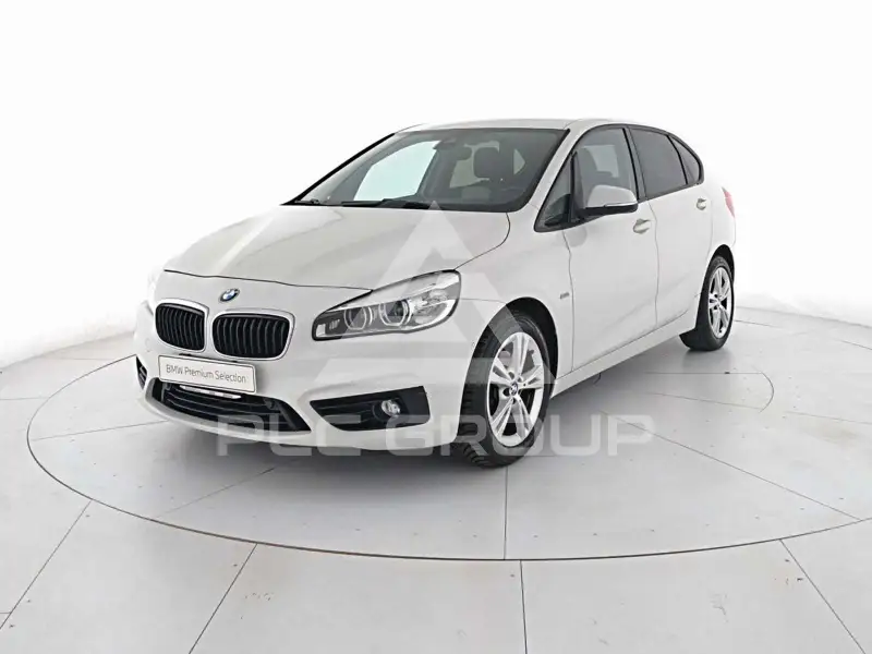 2016 BMW 220
