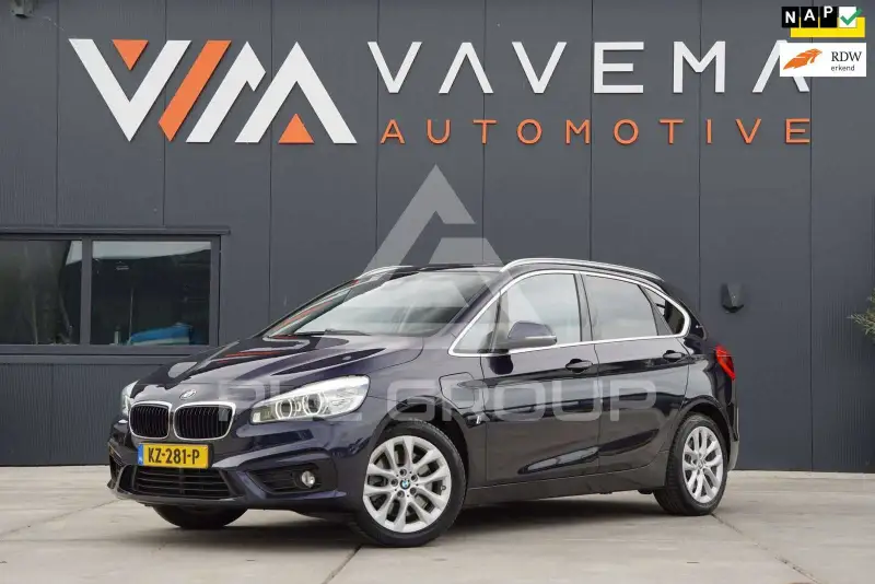 2016 BMW 225