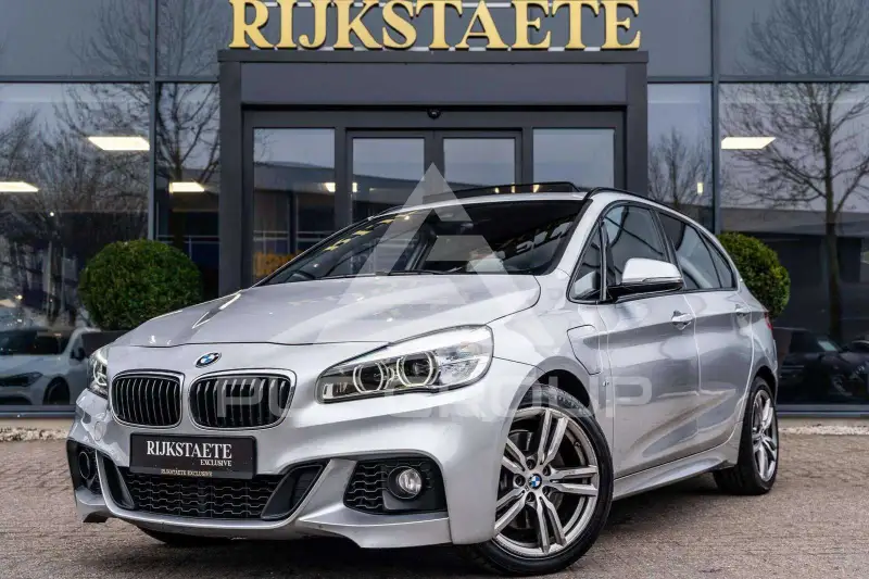 2016 BMW 225