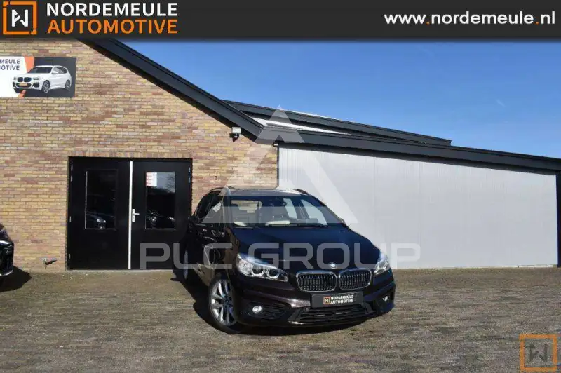 2016 BMW 225