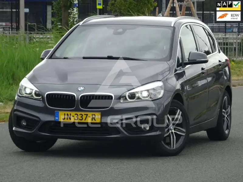 2016 BMW 225