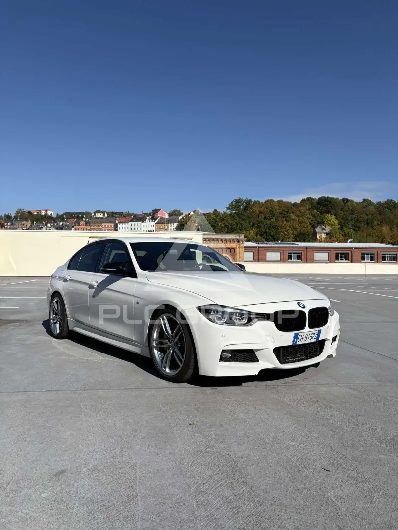 2016 BMW 320