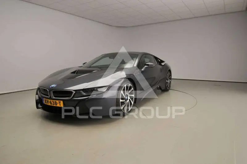 2016 BMW I8