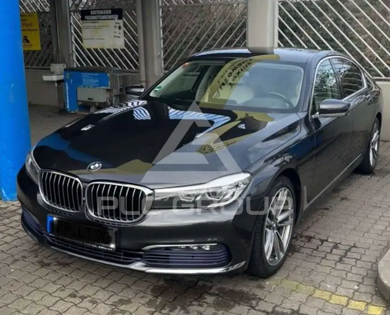 2016 BMW 730
