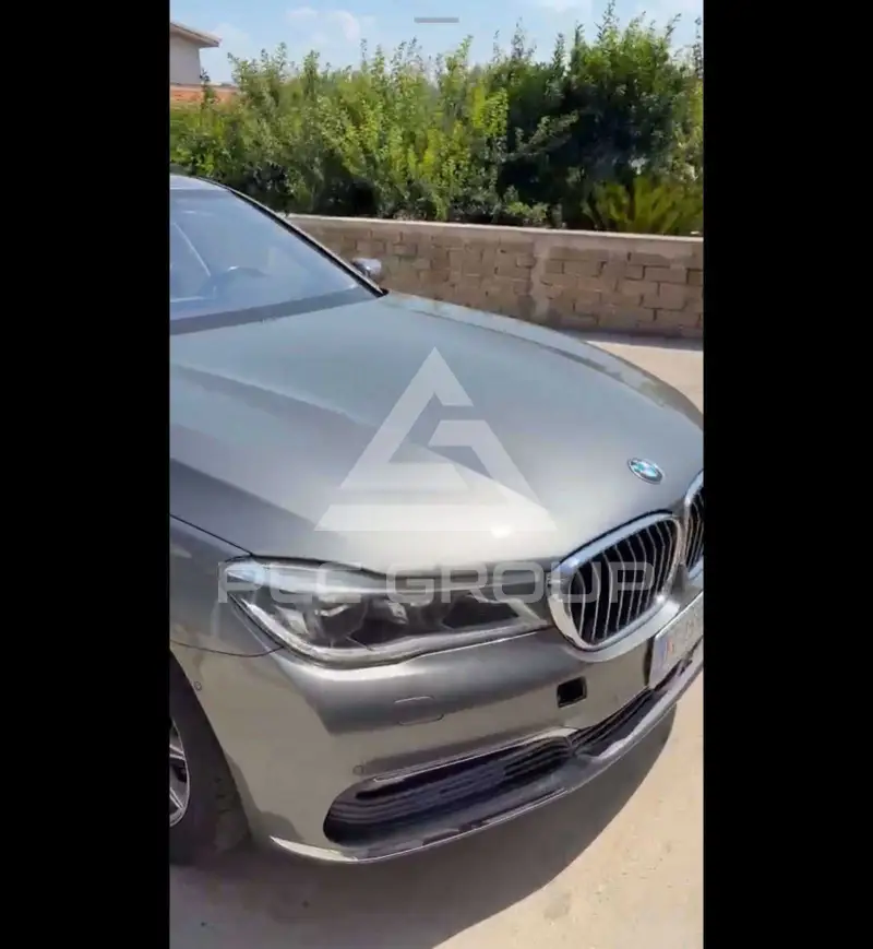 2016 BMW 730
