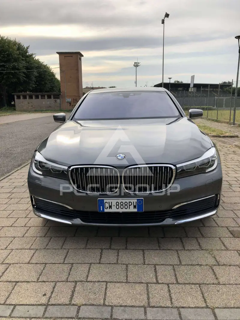 2016 BMW 730