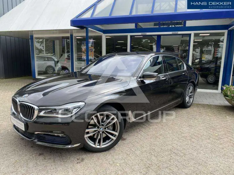 2016 BMW 730