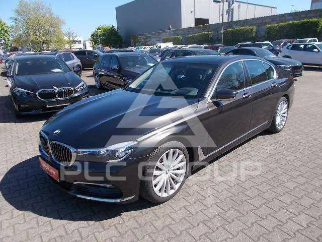 2016 BMW 730