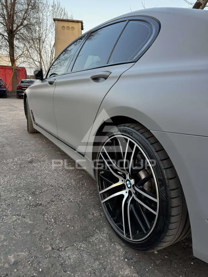 2016 BMW 730