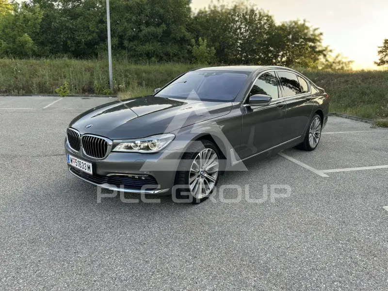 2016 BMW 730
