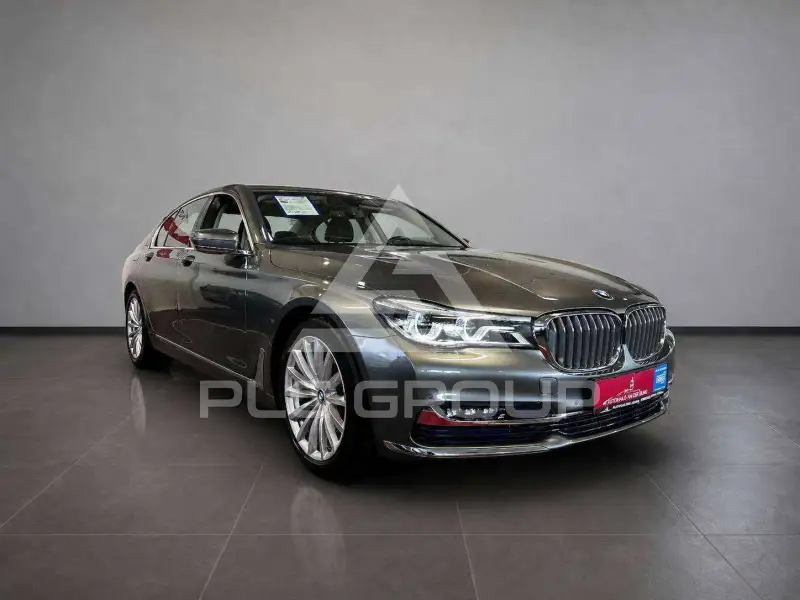 2016 BMW 730