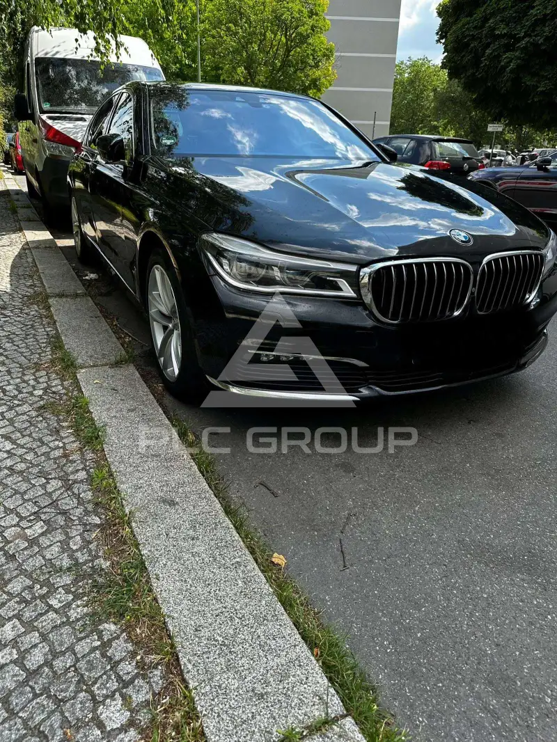 2016 BMW 730