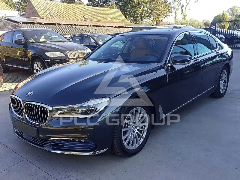 2016 BMW 730