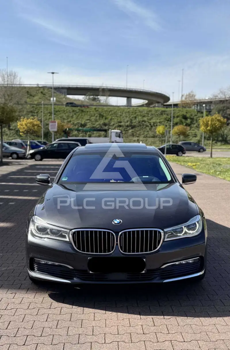 2016 BMW 730
