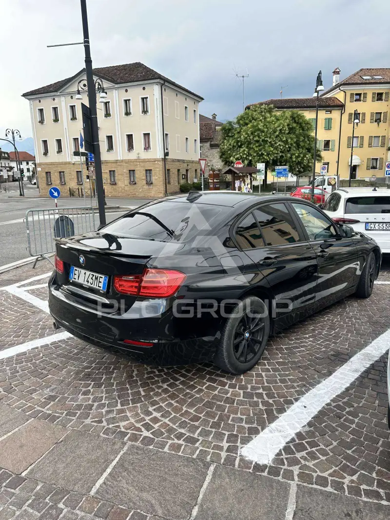 2016 BMW 318