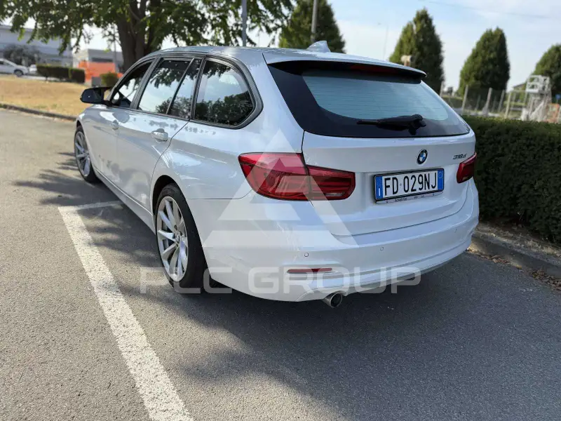 2016 BMW 318