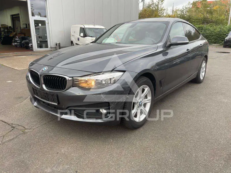 2016 BMW 318