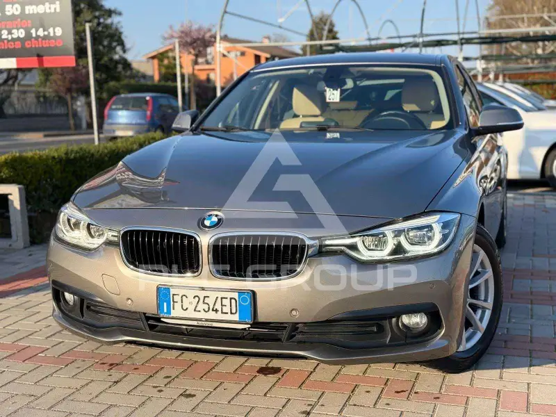 2016 BMW 318