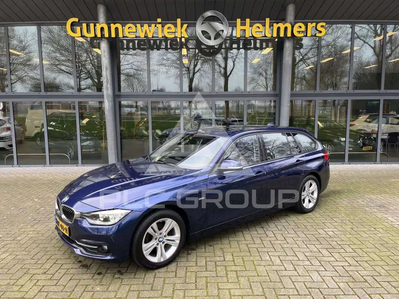2016 BMW 318