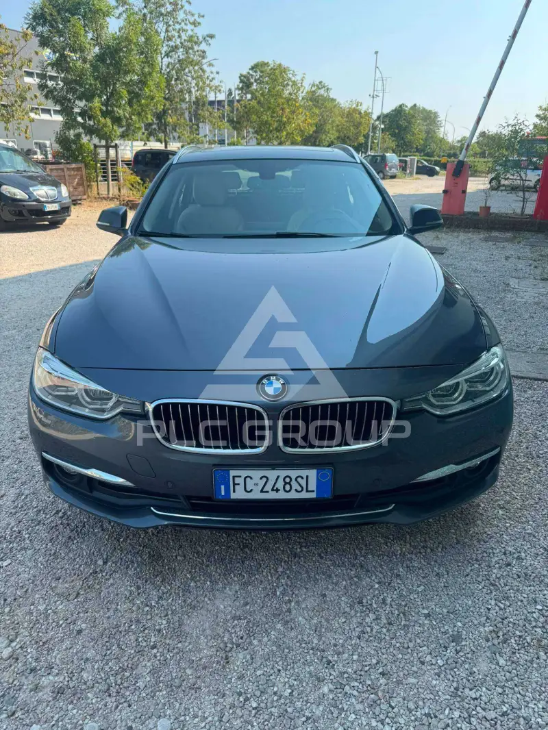 2016 BMW 318