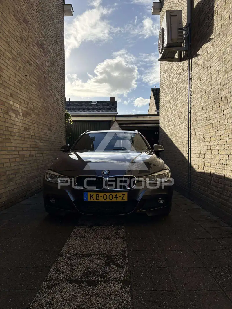 2016 BMW 318